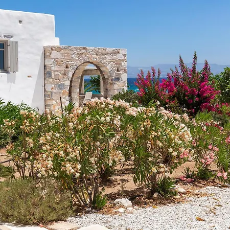 Golden Sea Villa *